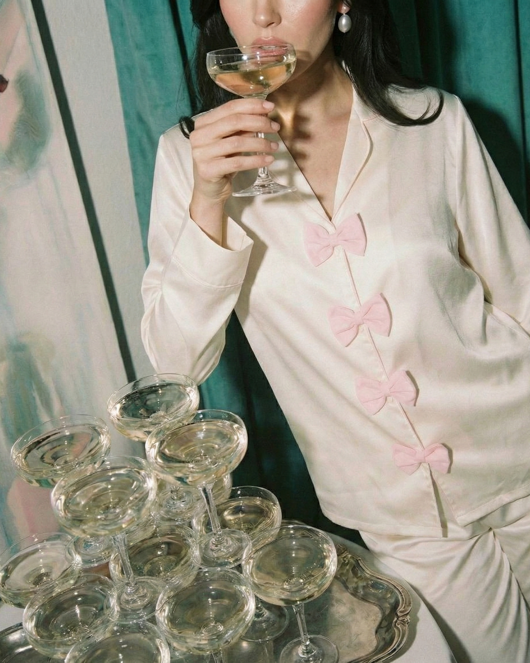 The Champagne Bow Set